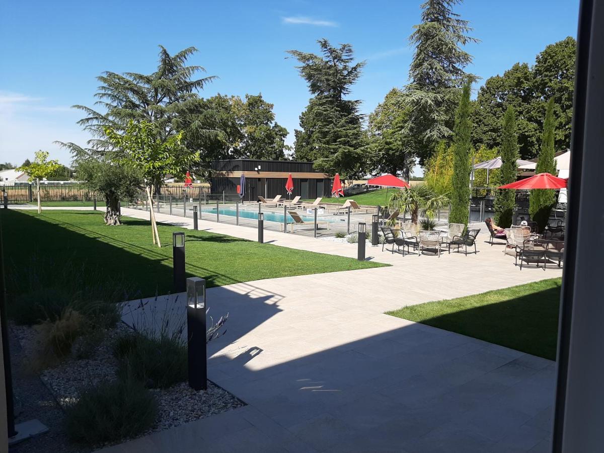 Logis Hotel Relais Saint Jacques - Chateauroux Deols ภายนอก รูปภาพ