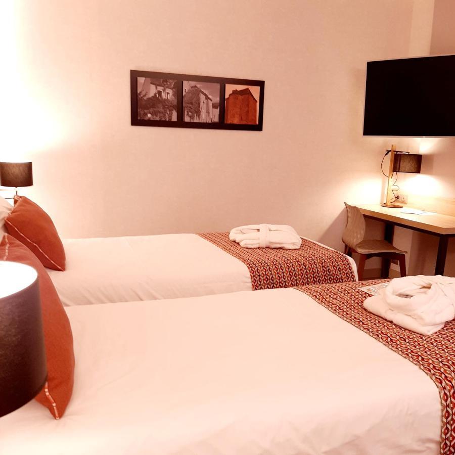 Logis Hotel Relais Saint Jacques - Chateauroux Deols ภายนอก รูปภาพ