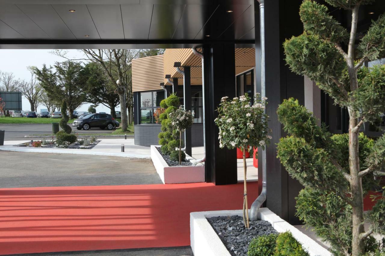 Logis Hotel Relais Saint Jacques - Chateauroux Deols ภายนอก รูปภาพ
