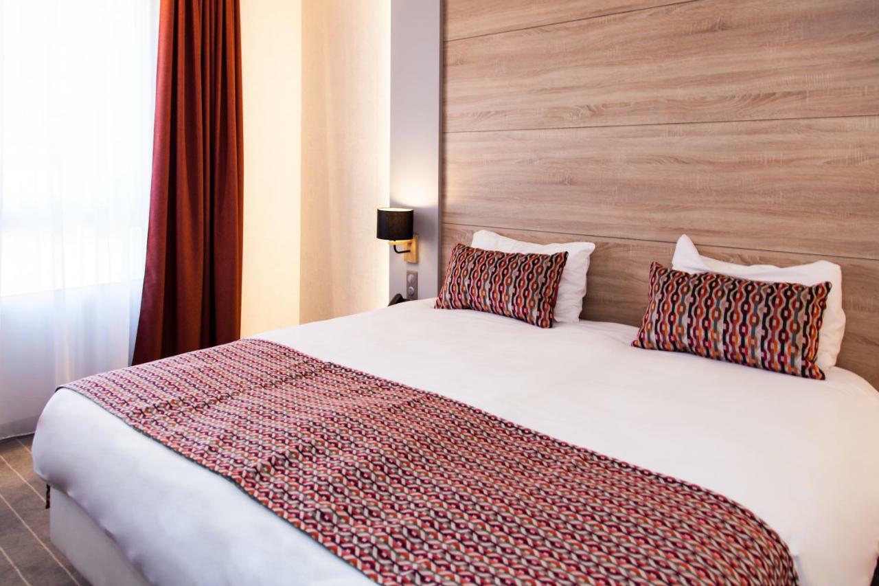 Logis Hotel Relais Saint Jacques - Chateauroux Deols ภายนอก รูปภาพ